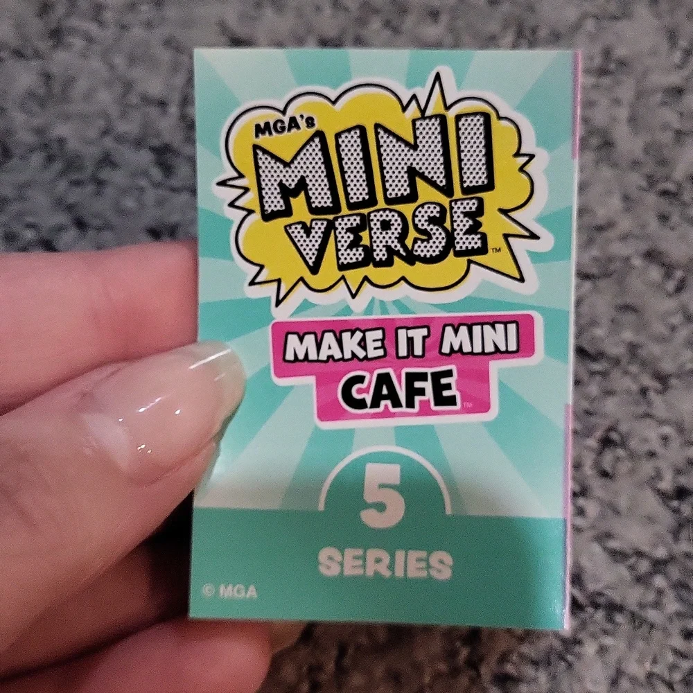 Miniverse Make It Mini Cafe Hummus Veggie Platter